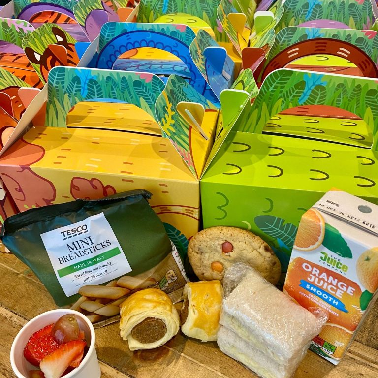 Kids party lunch boxes ready to serve, with sandwiches, snacks and drinks – simple and convenient catering for kids’ parties in Bristol