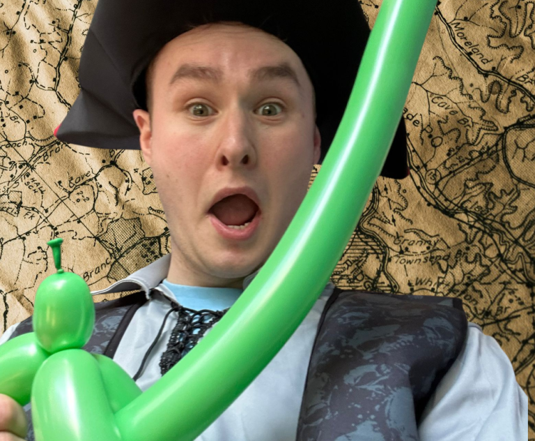 Little pirates are enjoying games and treasure hunts at a birthday party.