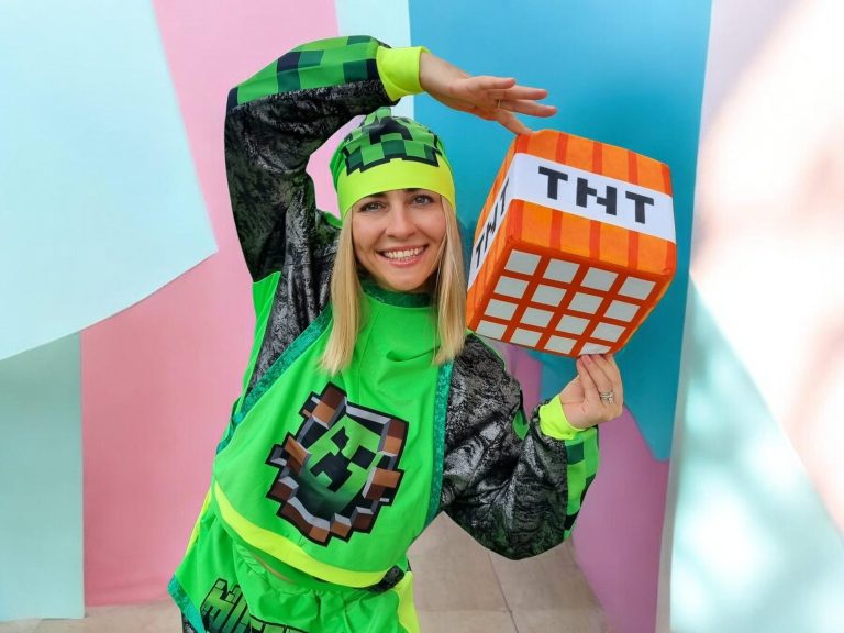 Minecraft Birthday Party Entertainment in Bristol for Boys and Girls Make Your Child's Minecraft Dream Party Come True in Bristol
